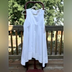 White handkerchief hem swing dress